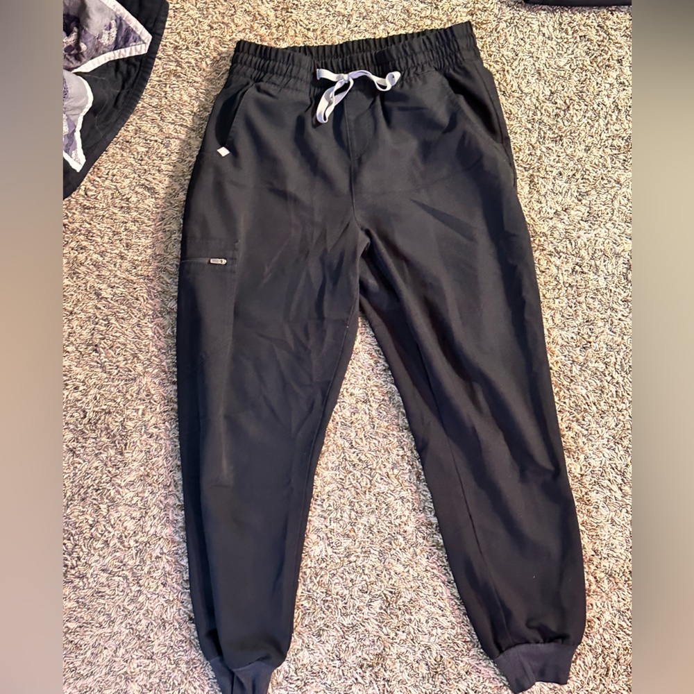 FIGS Black OG Scrunch Band HW Zamora Joggers